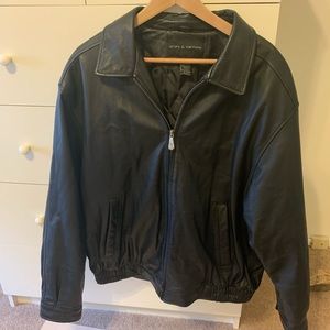 Men’s vintage leather jacket